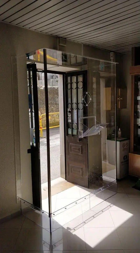 Camera de protecção para farmácia