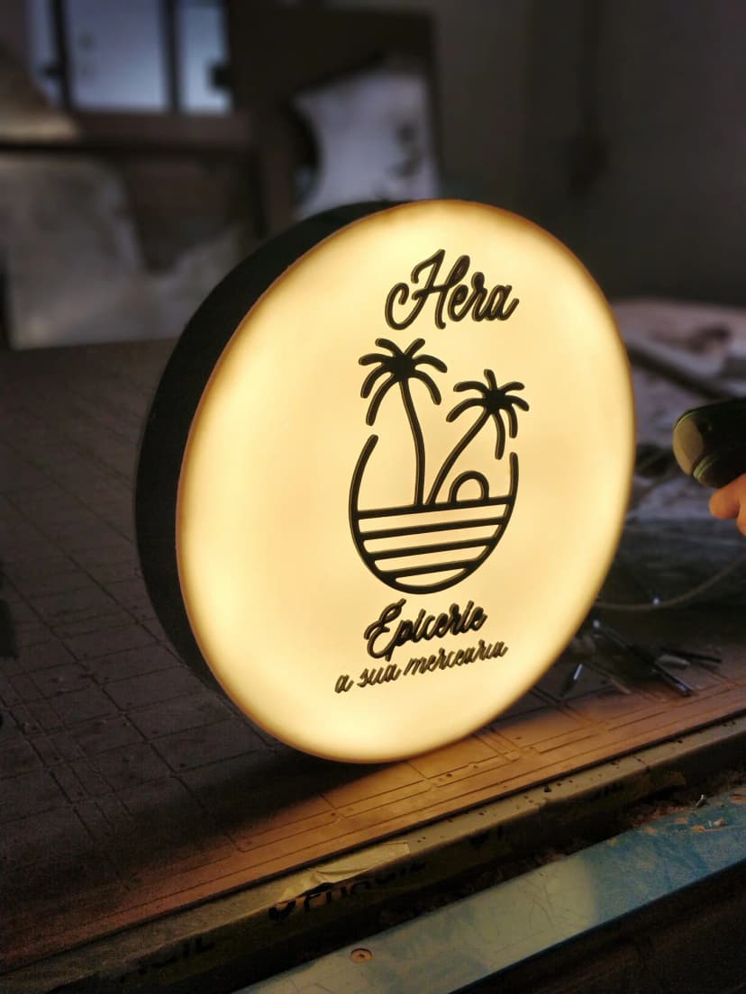Caixa de luz circular para loja